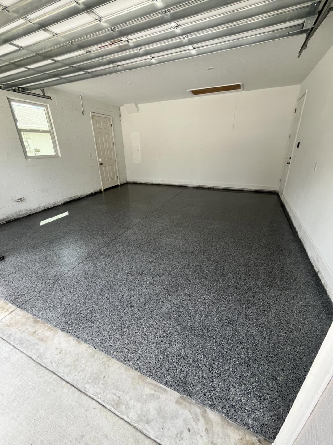 Finished flake epoxy garage floor